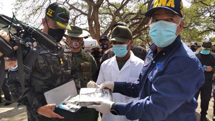 Richard López Vargas, jefe de la ONA, informando de la incautación de 192 kg de cocaína
